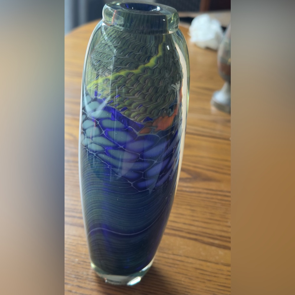 Steven Main 1986 Art Glass Single-stem Flower 8.75" Vase